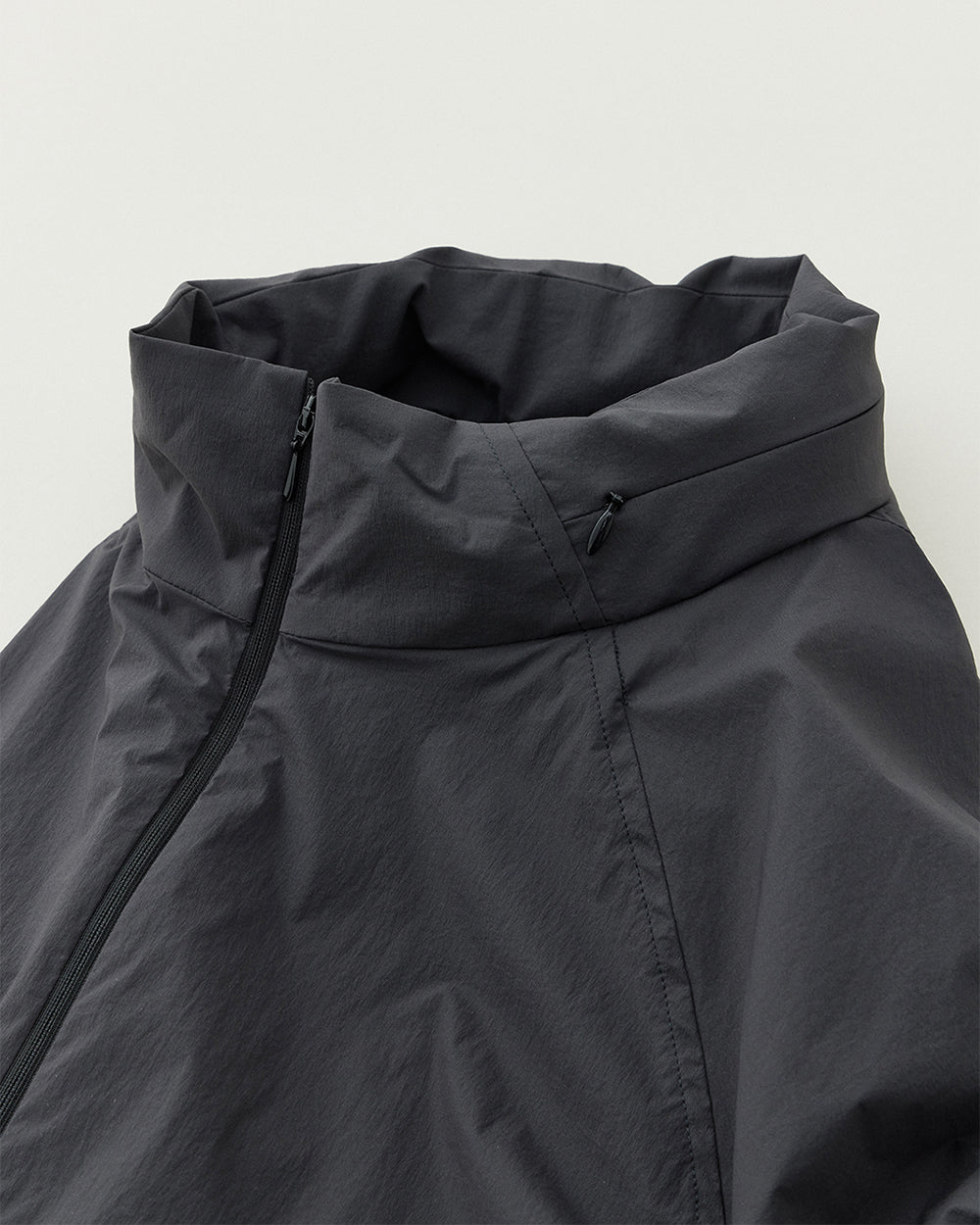Lightweight Packable Hooded Zip Blouson